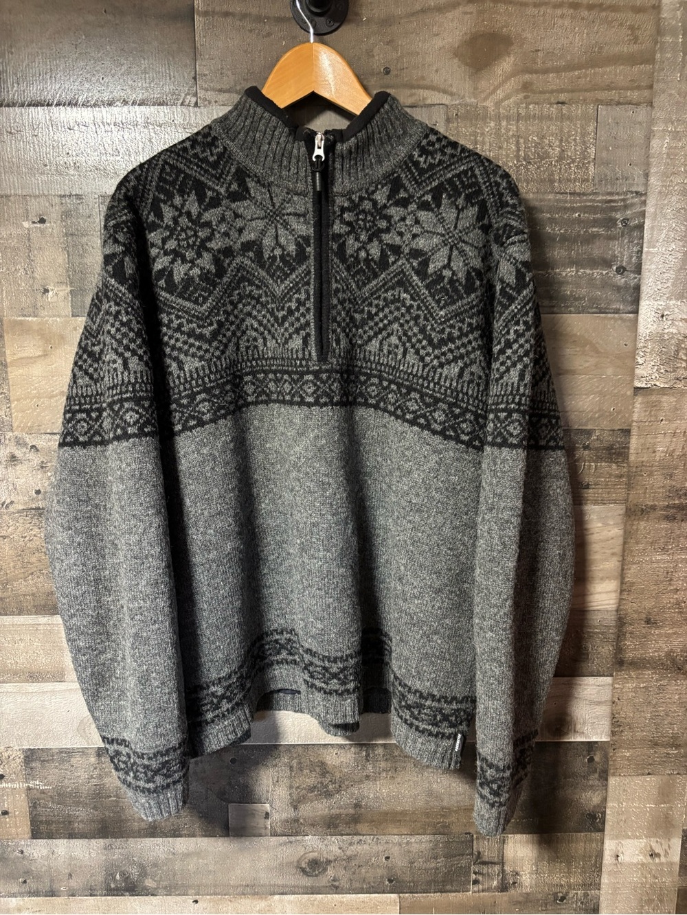Obermeyer Gray and Black Nordic Zip-Up 100% Wool Sweater men’s Large